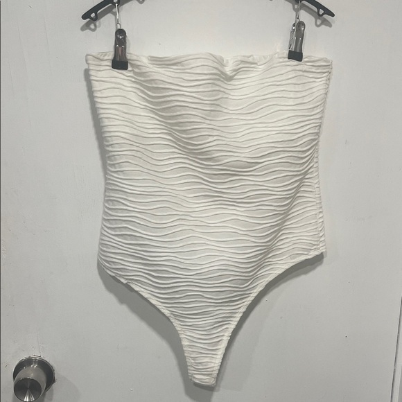 Princess Polly Other - Princess Polly Elegant White Garment Size 8